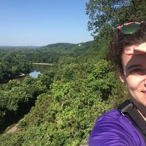 Meet your Posher, Liz